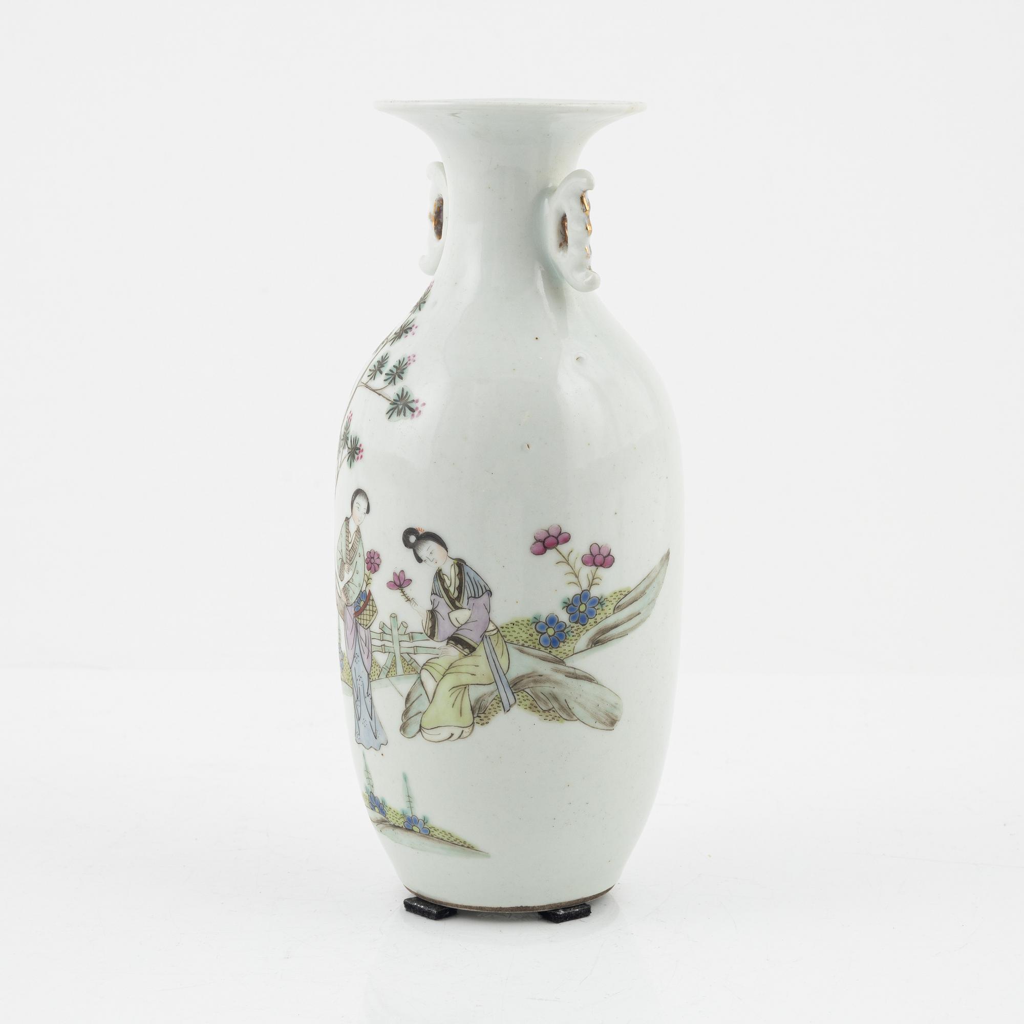 Vas, porslin, Kina, tidigt 1900-tal.