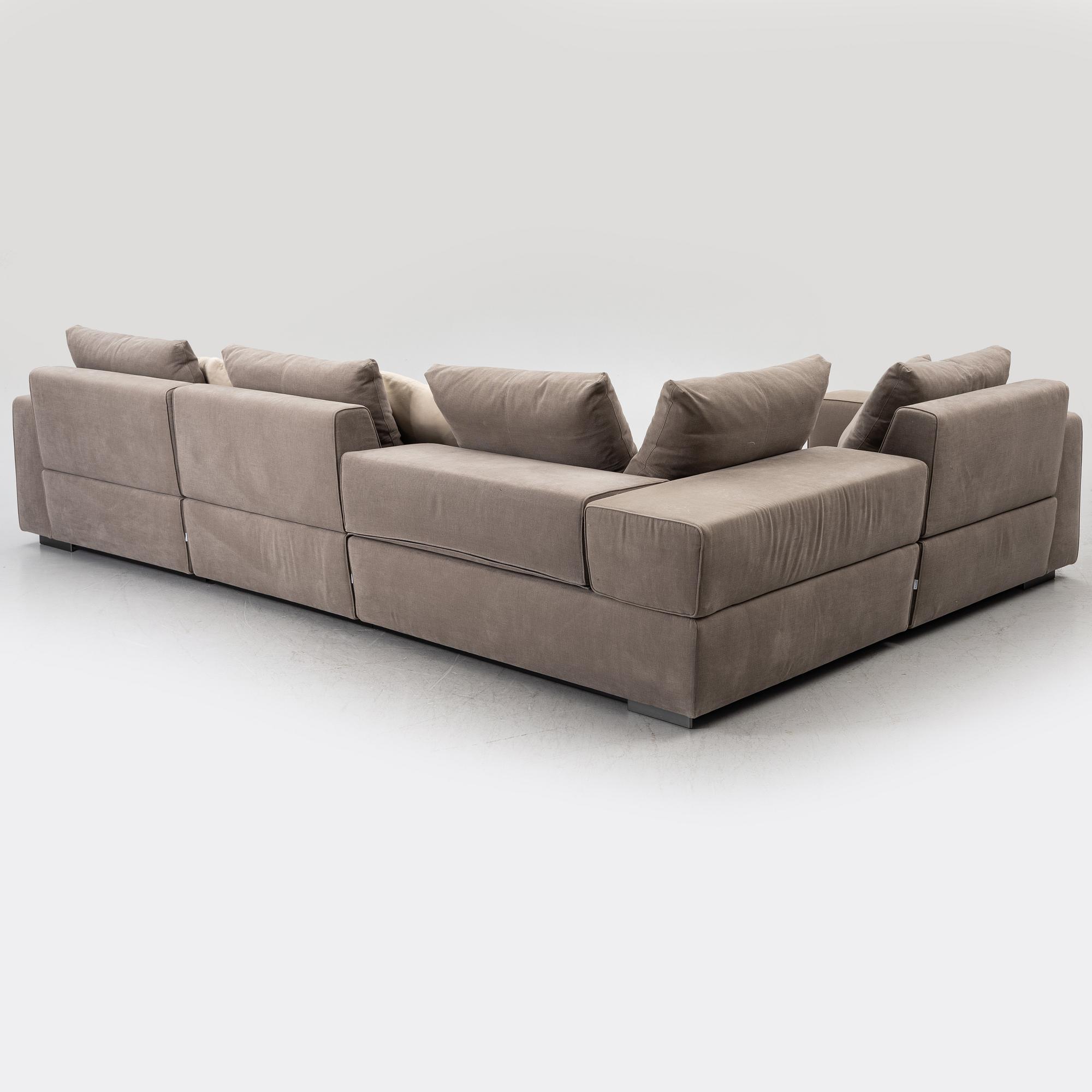 Hannes Wettstein, modulsoffa, 4 delar, "Turner", Molteni, Italien.