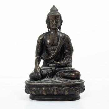 A bronze figure of Buddha, 20th century.