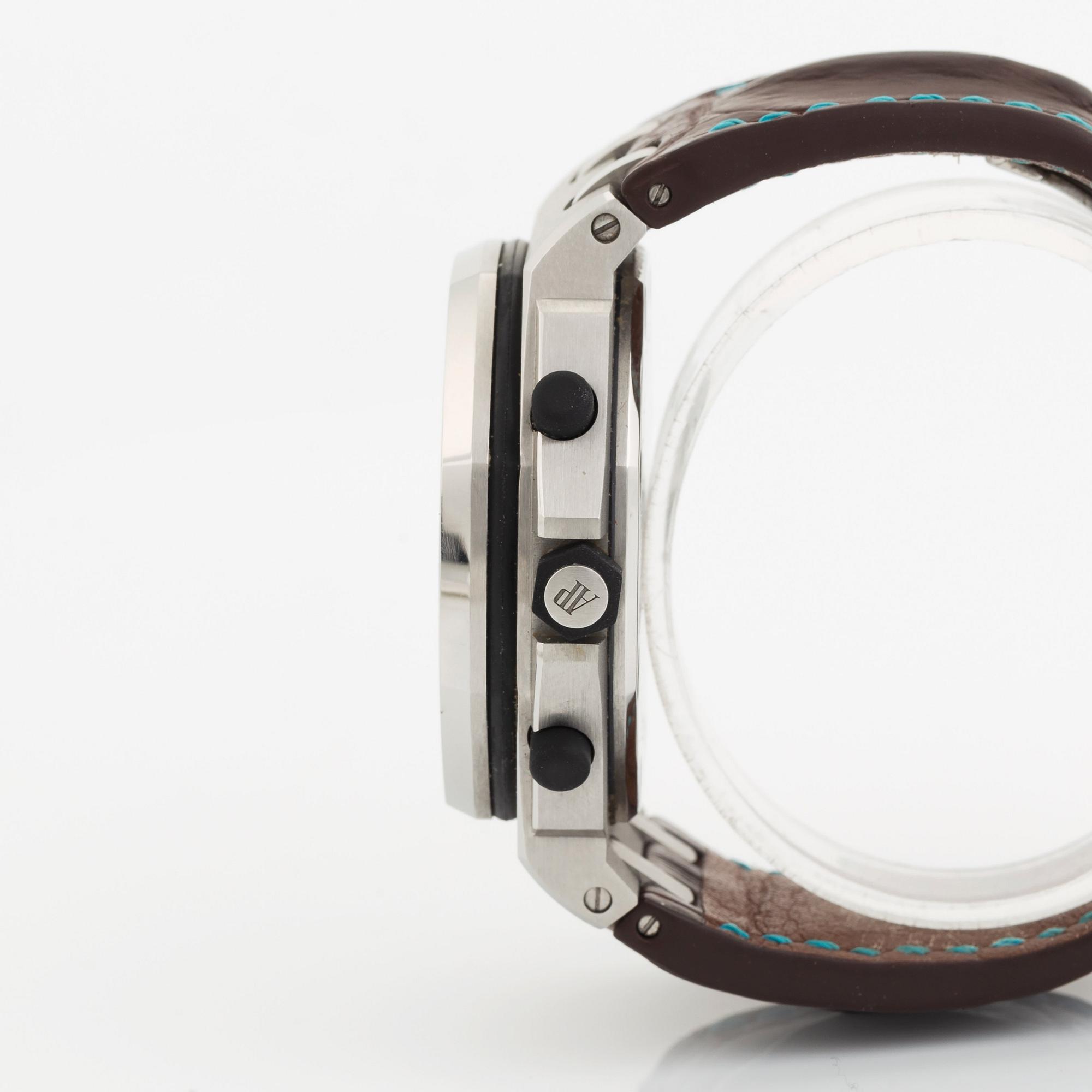 Audemars Piguet, Royal Oak, Offshore, chronograph, "Montauk Highway", "Limited Edition", ca 2010.