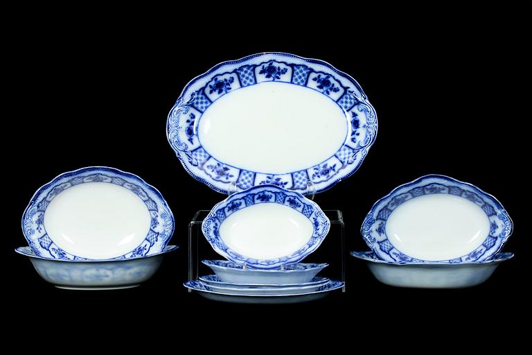 MATSERVIS, 134 delar, flintgods, märkt Melbourne W H Grindley, England.