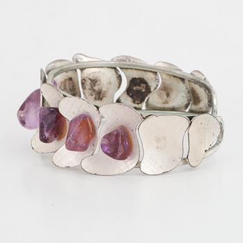 Silver and amethyst bangle.