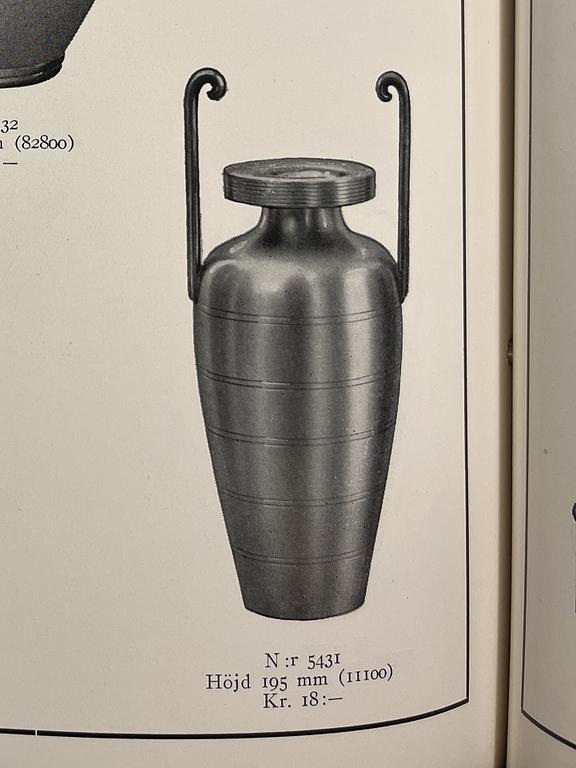 Sylvia Stave, a set of three vases, C.G. Hallberg, Stockholm, 1930s.