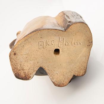 Åke Holm, figurin signerad glaserat stengods.