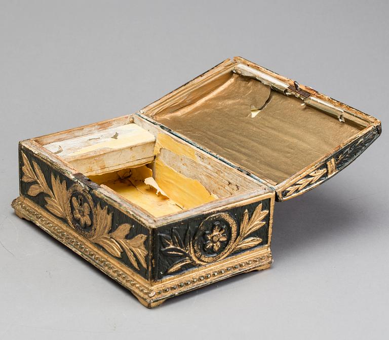 A Late Gustavian casket around 1800.