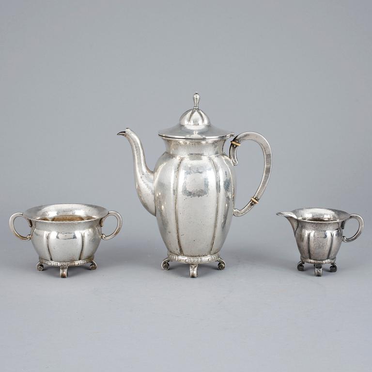 SERVIS, 3 delar, silver, K. Andersson, Stockholm, 1918. Totalvikt ca 1100 gram.