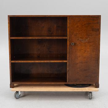 A  1930s functionalist bookcase.