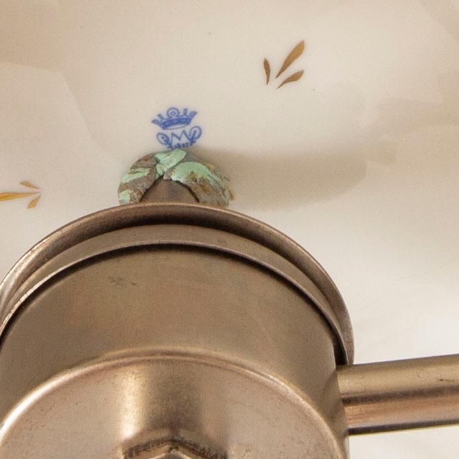 A PMP (Porcelain Manufactory Plaue) table lamp, Germany, later part of the 20th century.