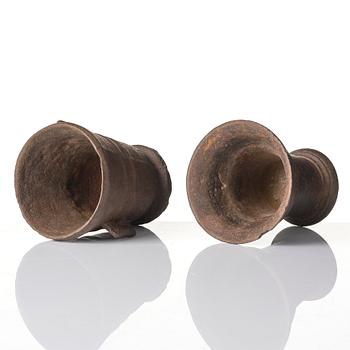 Mortlar, två stycken, 1700 - tidigt 1800-tal.