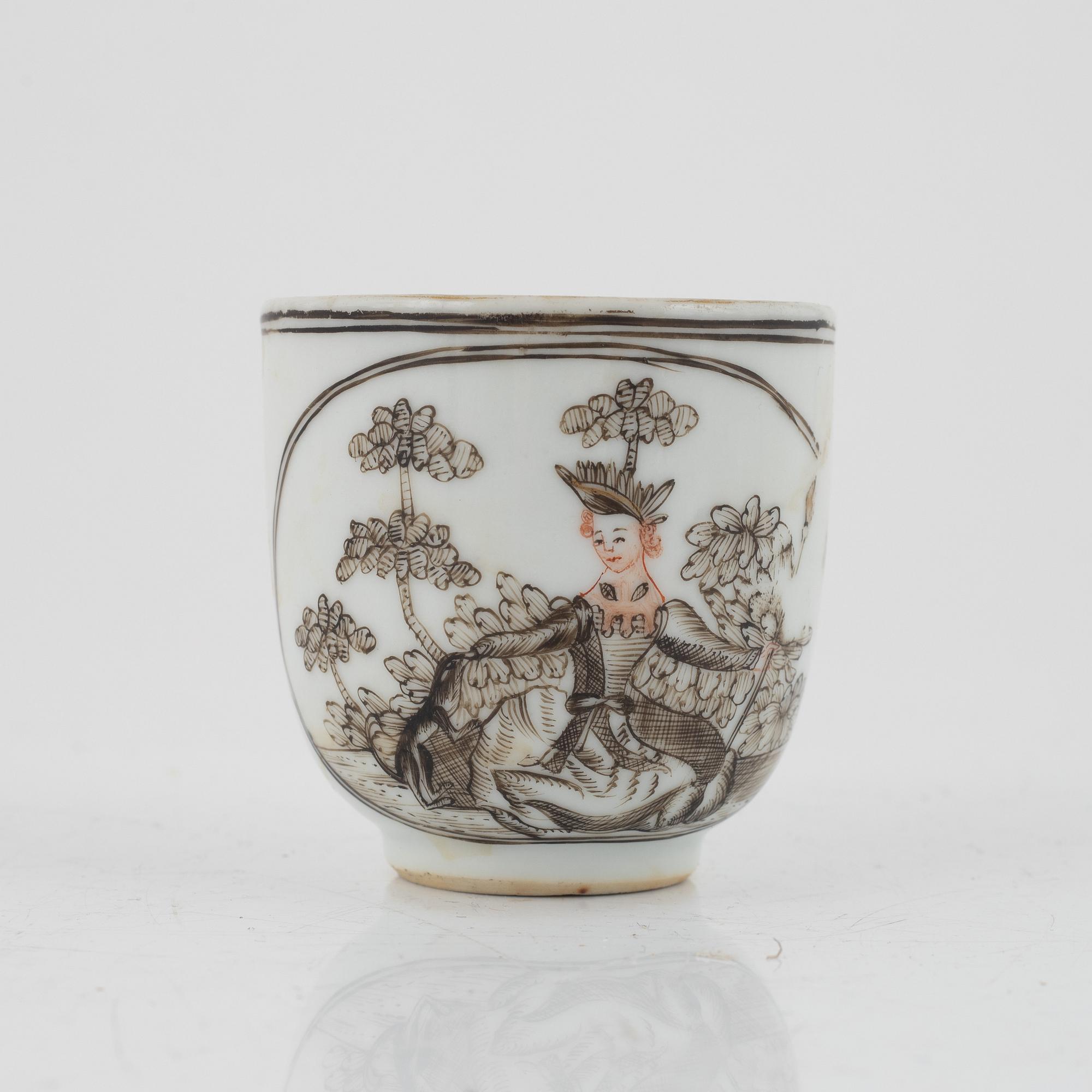 A set of five famille rose cups and four dishes, Qing dynasty, 18th Century.