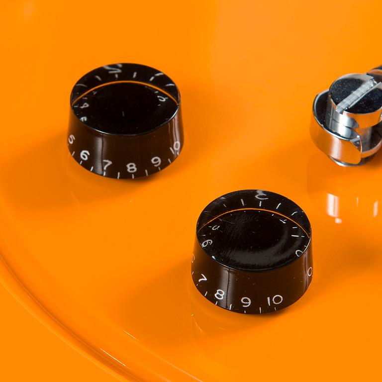 Eero Aarnio, kitara, " Copacabana Guitar", signeerattu Eero Aarnio, Lottonen Guitars, 2006.