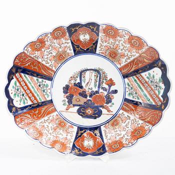 Fat och urna, porslin, Japan, Meiji (1868-1912).
