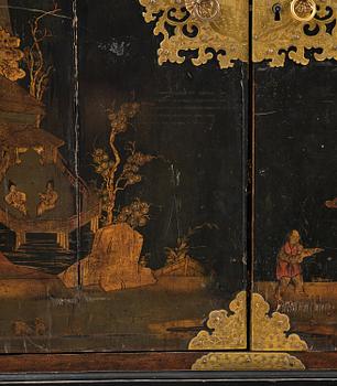 Kabinettskåp, troligen Tyskland, 1700-talets mitt.