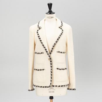 Chanel, a jacket, French size 42.