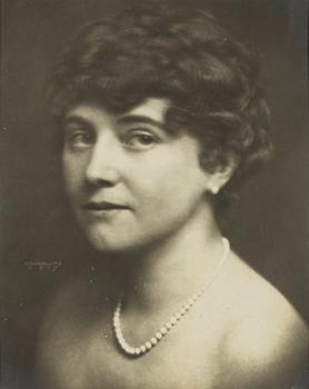 Henry B. Goodwin, Portrait of Britta Berg, 1917.