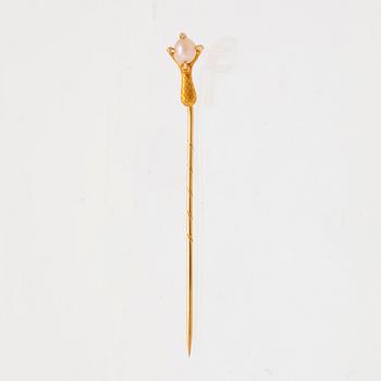 Tie pin 18K gold with cultured pearl by CA Björklund Stockholm 1913.
