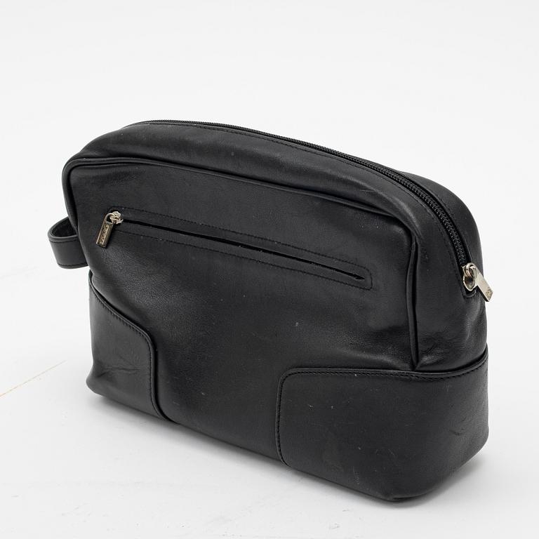 Loewe, kabinväska samt necessär.