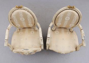 KARMSTOLAR, 1 par, gustaviansk stil, 1900-talets första hälft.