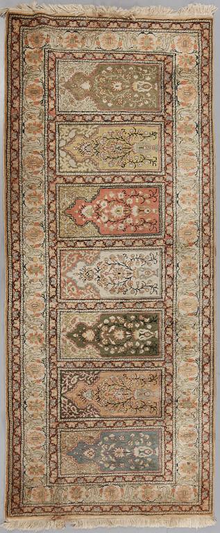 GALLERIMATTA, Kayseri Saff, old, ca 223 x 88 cm.