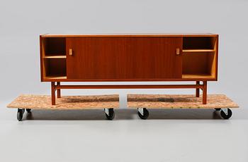 SIDEBOARD, "Arild", Nils Jonsson för Troeds, Bjärnum, 1960-70-tal.