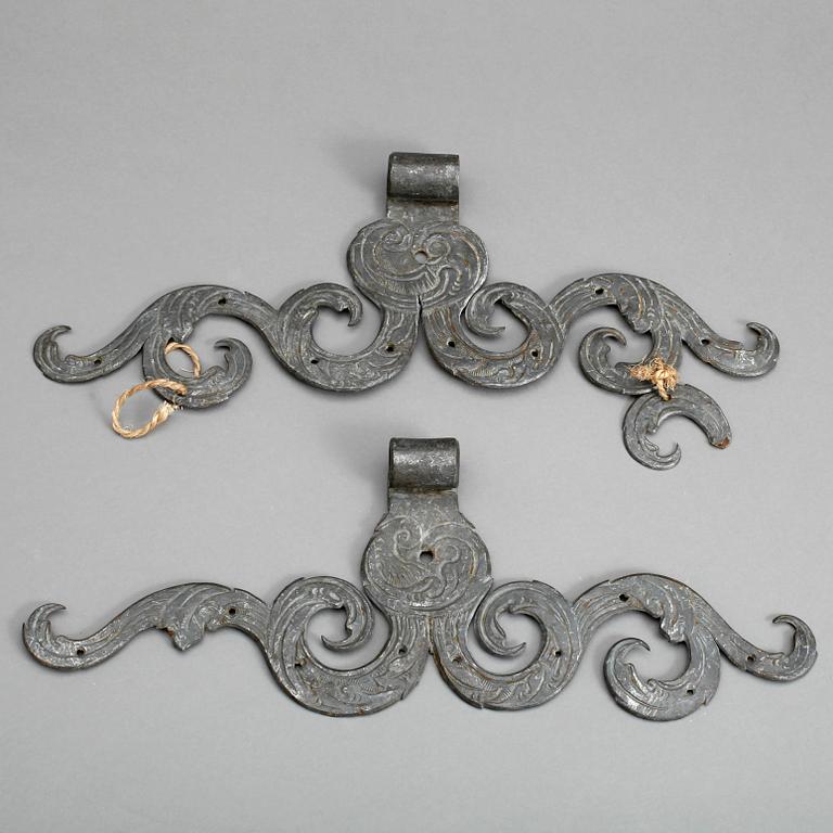 BOCKGÅNGJÄRN, 2 stycken, Vasatid, 1500/1600-tal.