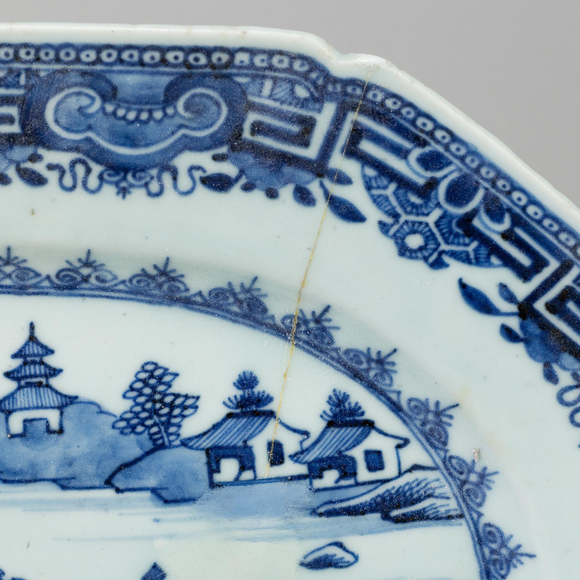 STEKFAT, kompaniporslin. Kina, Qingdynastin, Qianlong (1736-95).