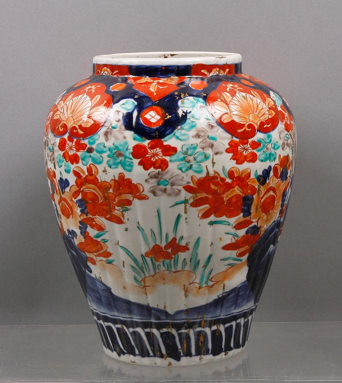 VAS, porslin. Japan, Imari.