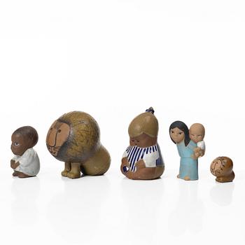Lisa Larson, figuriner, 5 st, ur serierna "Afrika", "Världens barn" samt "Larsons ungar", Gustavsberg.