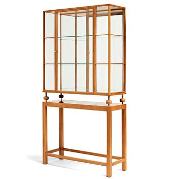 313. Josef Frank, a mahogany showcase cabinet, Svenskt Tenn, model nr 2077.