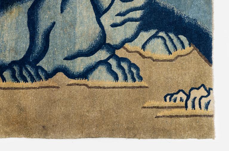 An antique Baotou rug, northern China, late Qing dynasty, around 1900. c. 252x151 cm.