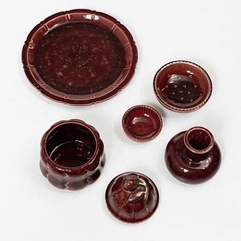 Wilhelm Kåge, A 16 piece set of 'Argenta' and 'Vineta' stoneware goods, Gustavsberg.
