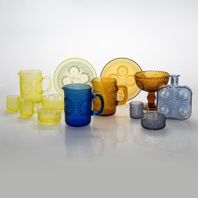 Nanny Still, A 23-piece set of 'Grapponia' glass tableware for Riihimäen Lasi, Finland. Design year 1968.