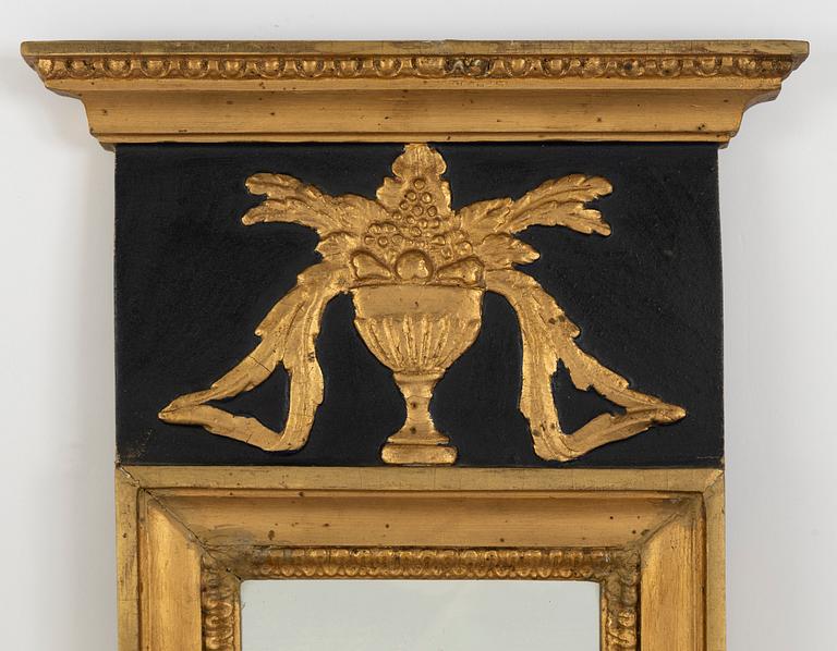 Speglar, två stycken, Empire, 1800-talets första hälft.