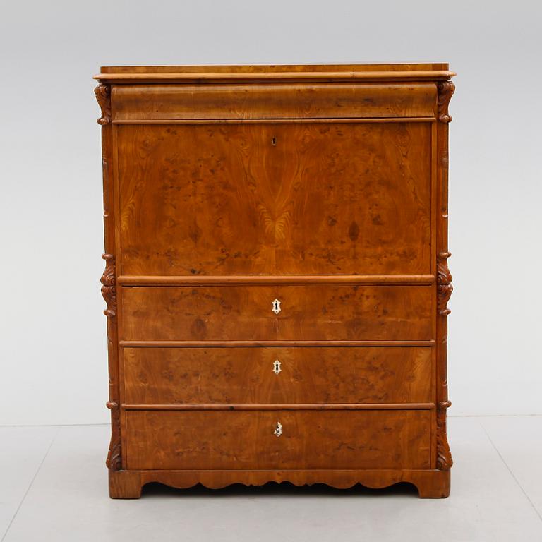 CHIFFONJÉ, 1800-talets andra hälft.