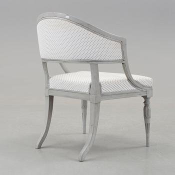 BALJFÅTÖLJ, sengustaviansk, tidigt 1800-tal.