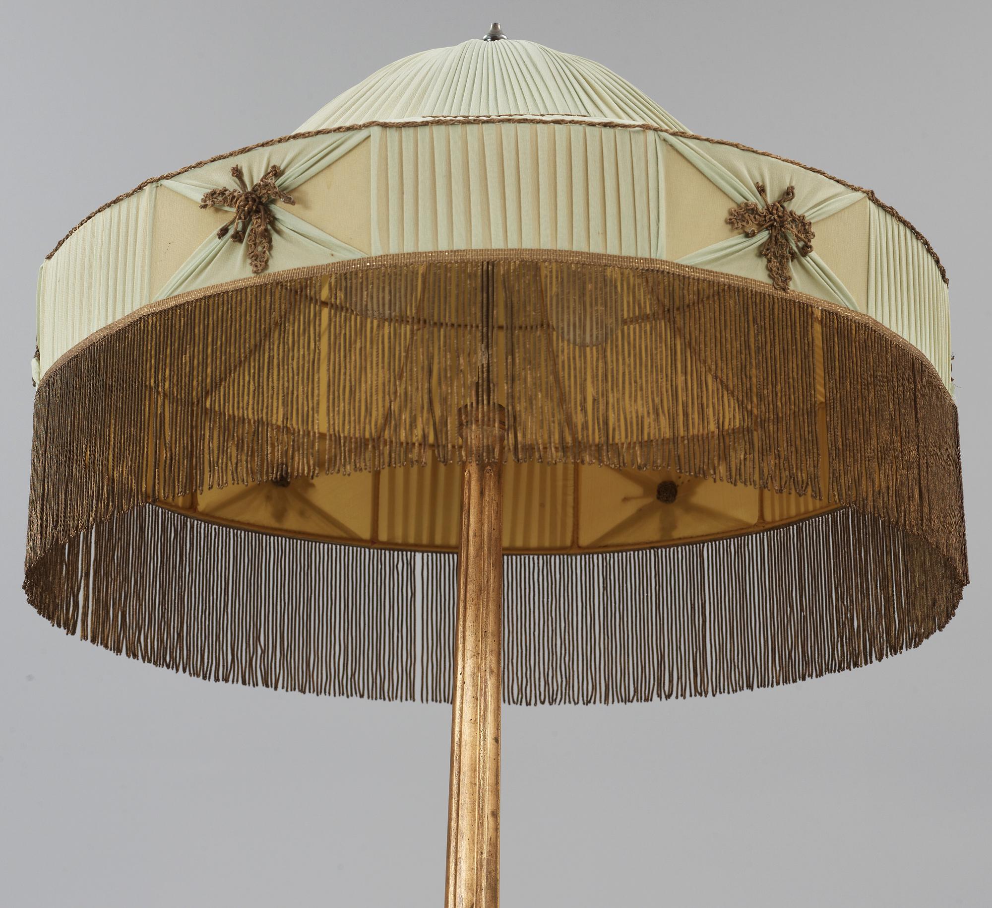 GOLVLAMPA, empirestil, 1900-talets första hälft.