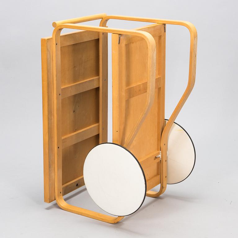 Alvar Aalto, tarjoiluvaunu malli 98, O.Y. Huonekalu-ja Rakennustyötehdas A.B. 1900-luvun puoliväli.