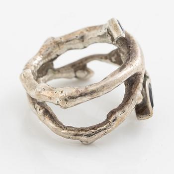 Sofia Björkman, collier, ring och örhängen i form av björkgrenar, silver. Ring med tanzaniter.