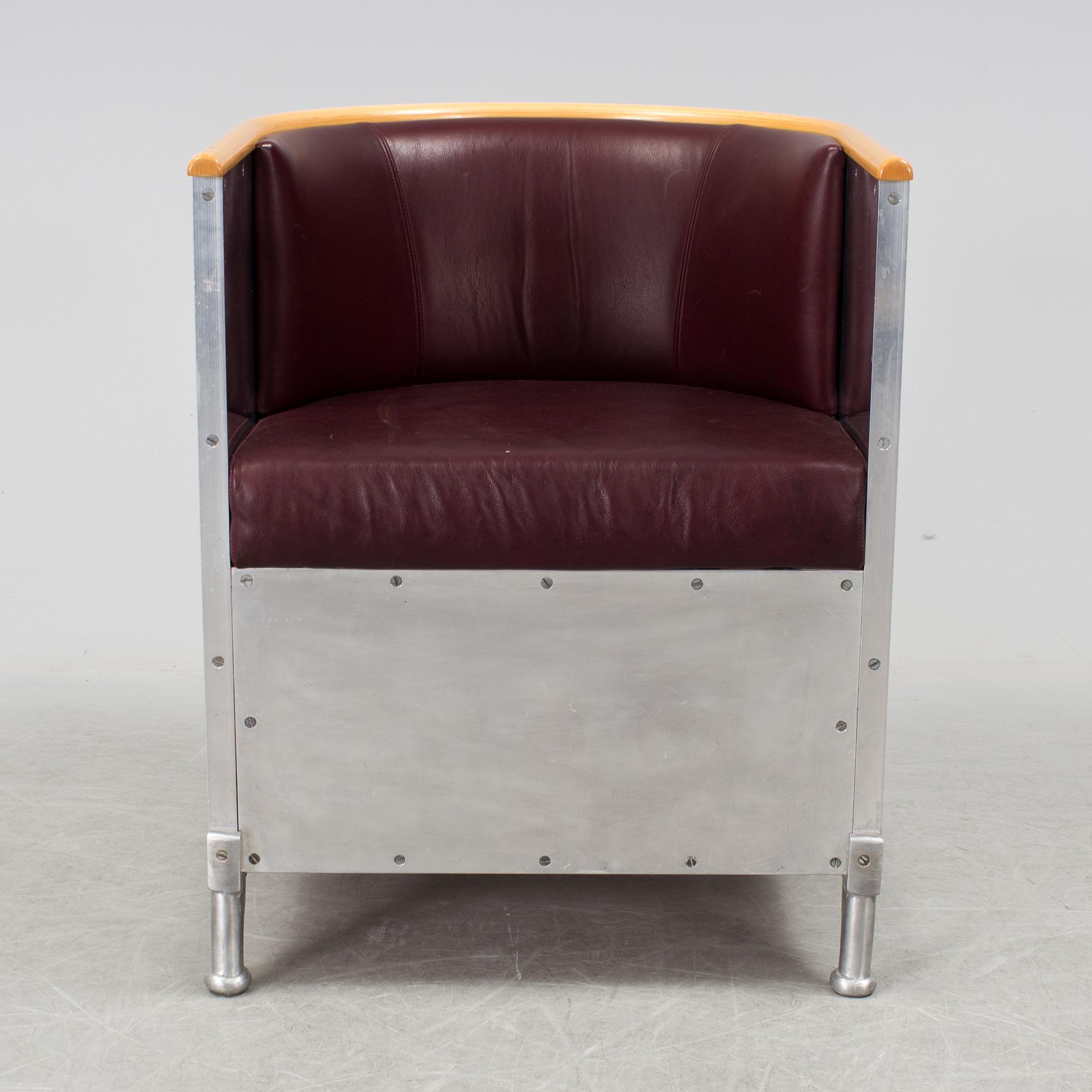 A "Aluminum Chair" by Mats Theselius, Källemo.