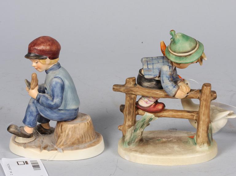 FIGURINER, 2 st, porslin, hummel, Goebel.