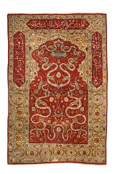 1733. OLD SILK HEREKE. 162,5 x 104 cm.