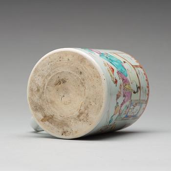MUGG, porslin. Qingdynastin, 1700-tal.