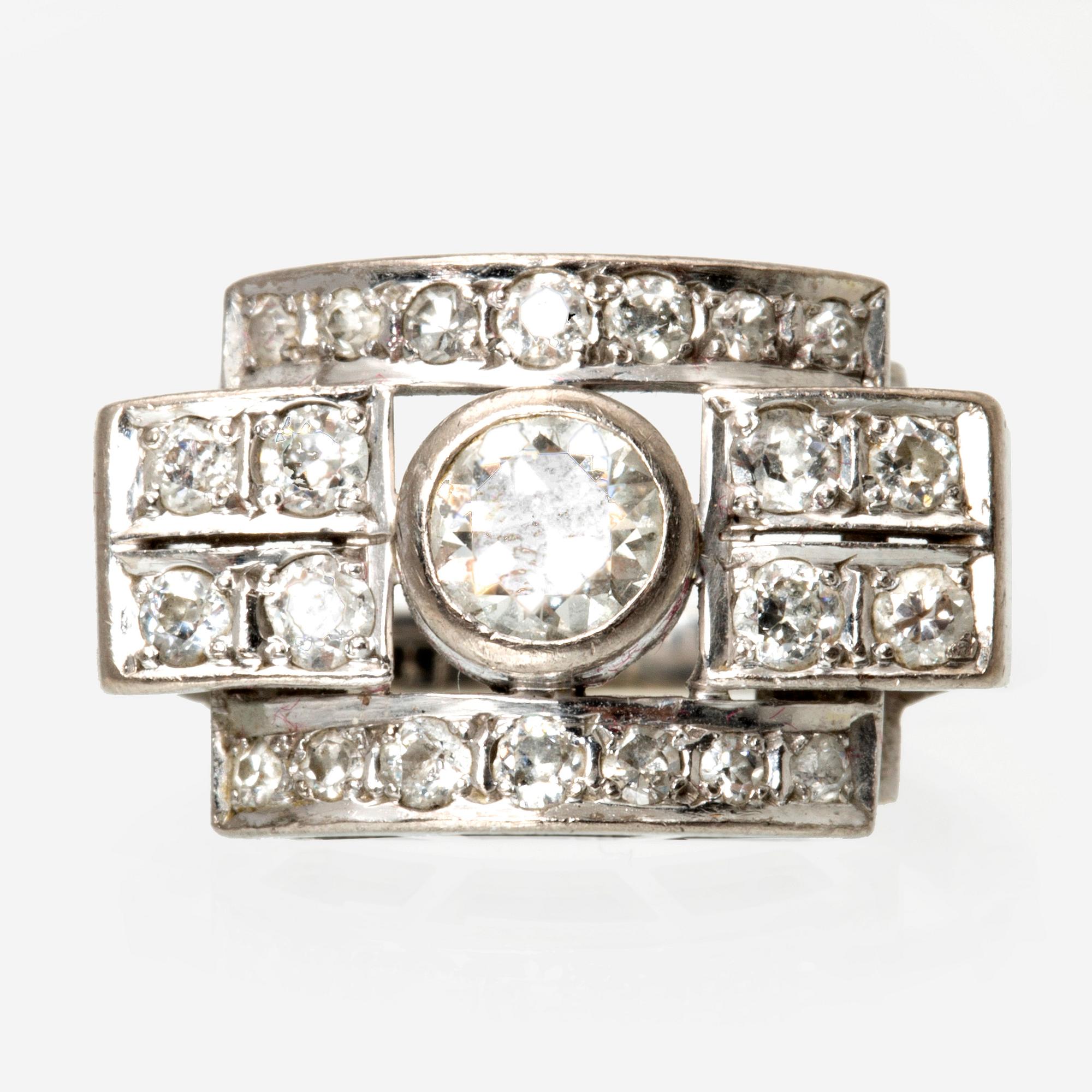 Ring 14K whitegold brilliant and single-cut diamonds approx 0,90 ct.