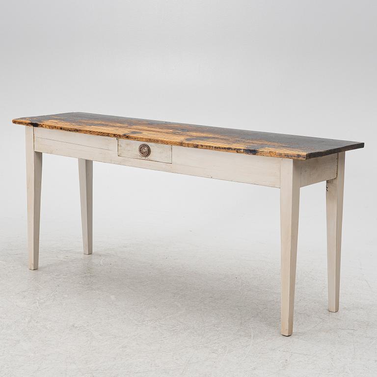 A 19th/20th century table.
