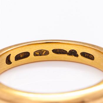 A set or three 18K gold rings by Pekka Happonen, Kuopio and Nestor Westerback, Helsinki 1929.