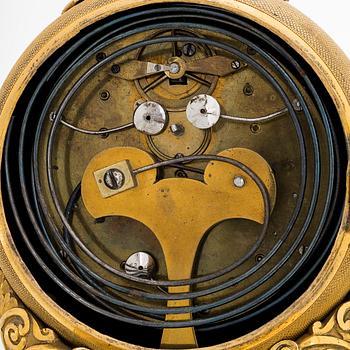 Mantle clock, gilded, France second half of the 19th century.