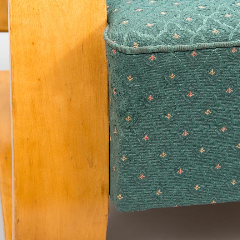 Alvar Aalto, a mid-20th century armchair modell 38 'Tank' for Huonekalu- ja Rakennustyötehdas A.B.