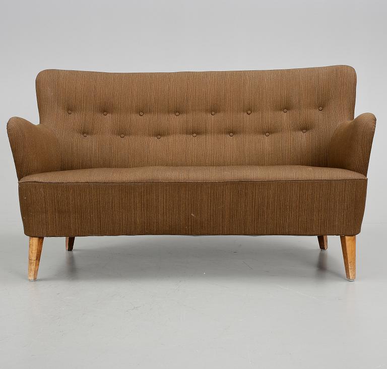 SOFFA. 1900-talets mitt.