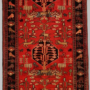MATTA, Hamadan, ca 295 x 104 cm.