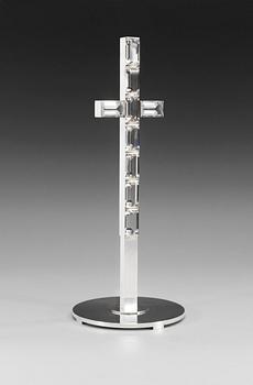 A Wiwen Nilsson sterling and facet cut rock crystal cross, Lund 1957.